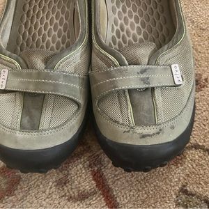 Gently Used Clark Privo Shoe! Super comfortable rare women’s size 13!